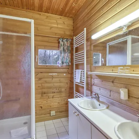 2 Bedroom Beautiful In Masserberg  Fehrenbach
